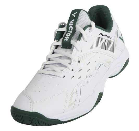 Gros plan sur le bouclier de protection latérale et le logo Victor de la chaussure P8500CLS AG.