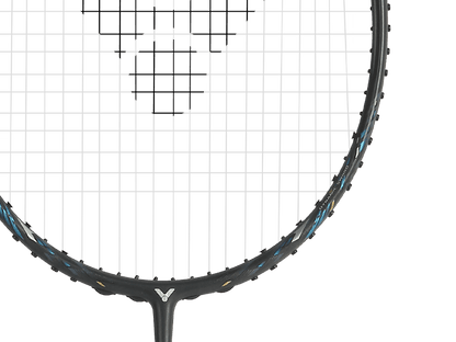 Raquette de badminton Victor Auraspeed 100X ULTRA G grise et noire avec détails techniques sur le cadre et manche Free Core.